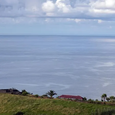 Resilience House בית נופש Feteira Grande